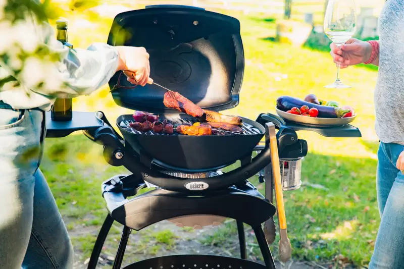Steak bakken op de BBQ