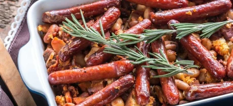 Traybake met chipolataworstjes