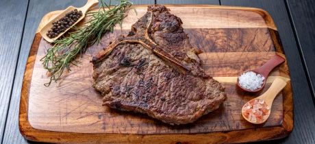 Bistecca alla Fiorentina (Bio T-Bone Steak)