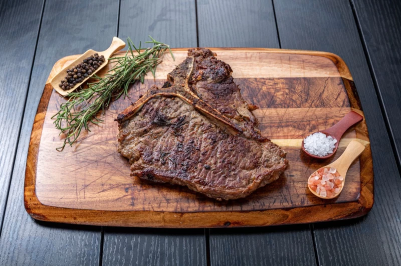 Bistecca alla Fiorentina (Bio T-Bone Steak)