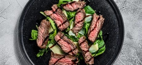 Bavette met aardappelen, spinazie en tijm