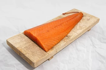 Halve zijde gerookte zalm
