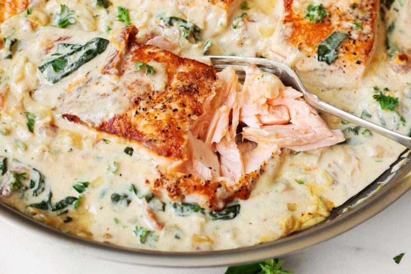 Romige tagliatelle met zalm