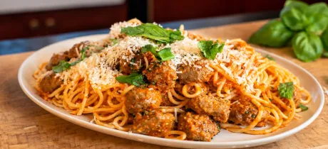 Pasta met hertengehaktballetjes