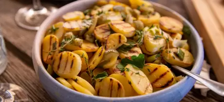 Aardappelsalade met kruidendressing