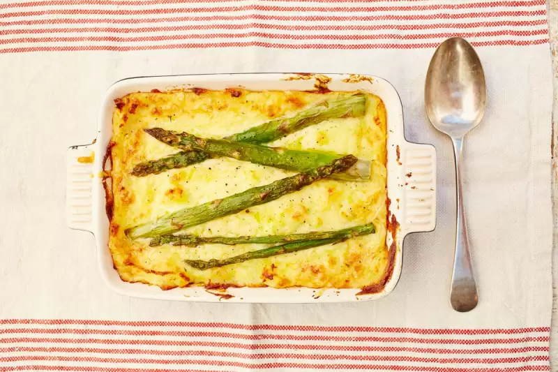 Fishpie met kabeljauw en groene asperges