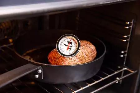 Laat de rollade ongeveer 2 uur garen, maar kijk na