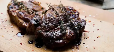 Varkensfiletlapjes in soja-honing marinade