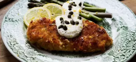 Kruidenschnitzel met citroenroomsaus