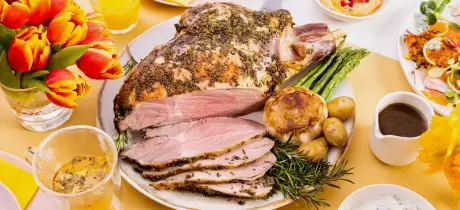 Lamsbout met knoflook en rozemarijn