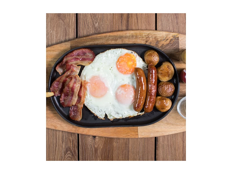 Chipolata of Merguez worstjes met spiegeleitje