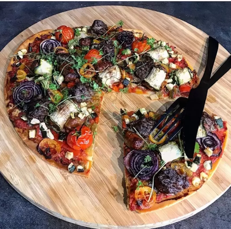 Tarte fine légumes, merguez et steaks hachés
