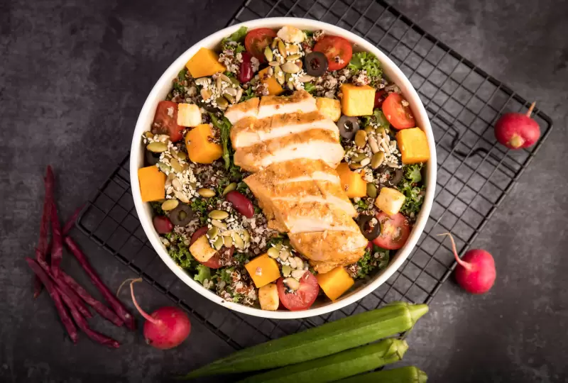 Salade au poulet et quinoa