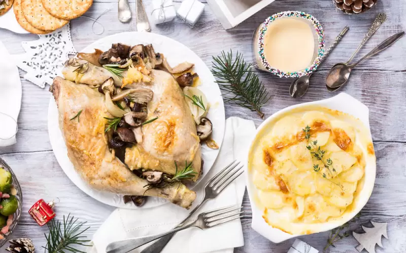Chapon de Noël à la Sauce festive aux cèpes