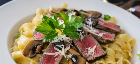 Pasta met biefstukpuntjes