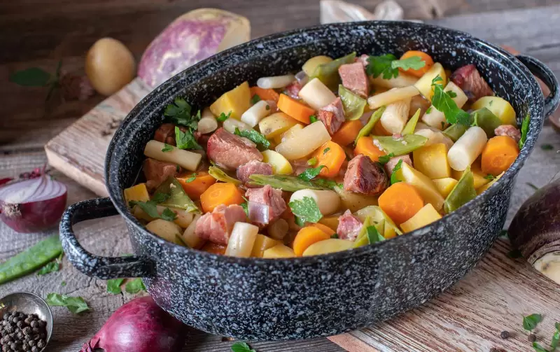 Ragoût de porc et salsifis